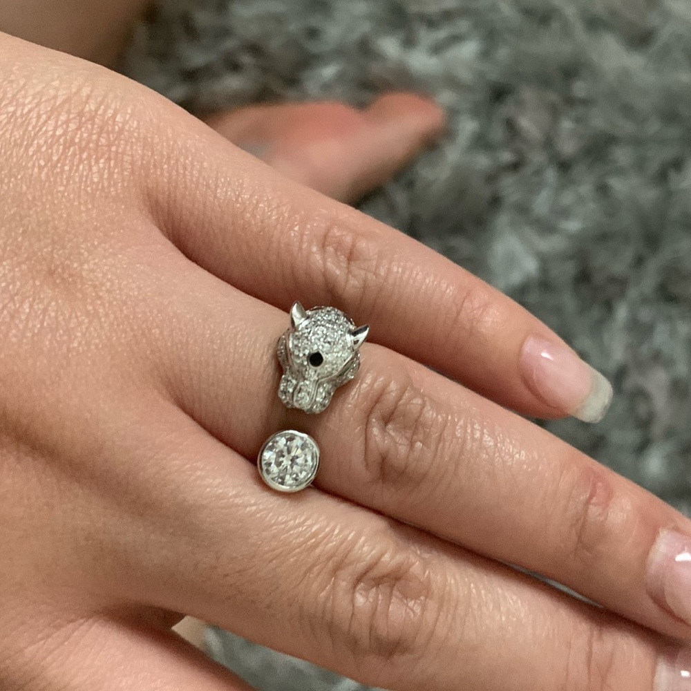 Tiger head ring